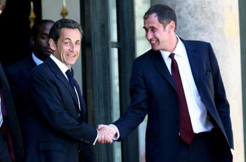 ¿Fue asesinado el controlador de Merah, y amigo de Sarkozy?